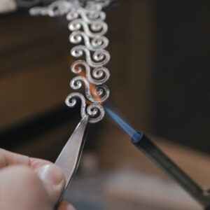 Affidato, l’orafo della Magna Graecia – REPORTAGE